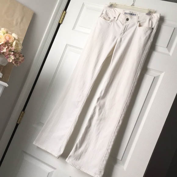 EXPRESS • SARULA White Flare Leg Denim Jeans - Picture 4 of 14